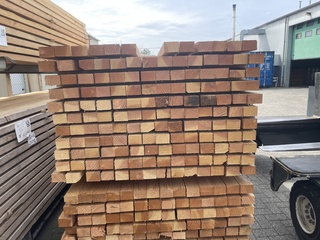 Ca. 77x Douglas Regels Fijnbezaagd, 50x75mm, lengte 500cm